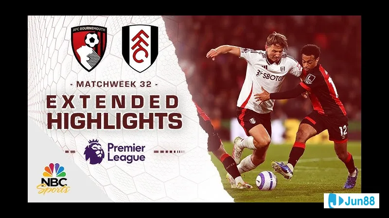 Cầu thủ của Bournemouth tung cú sút mạnh vào khung thành của Fulham